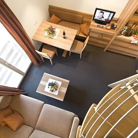 아파트호텔 Mittendorf Klimaresidence 첸나
